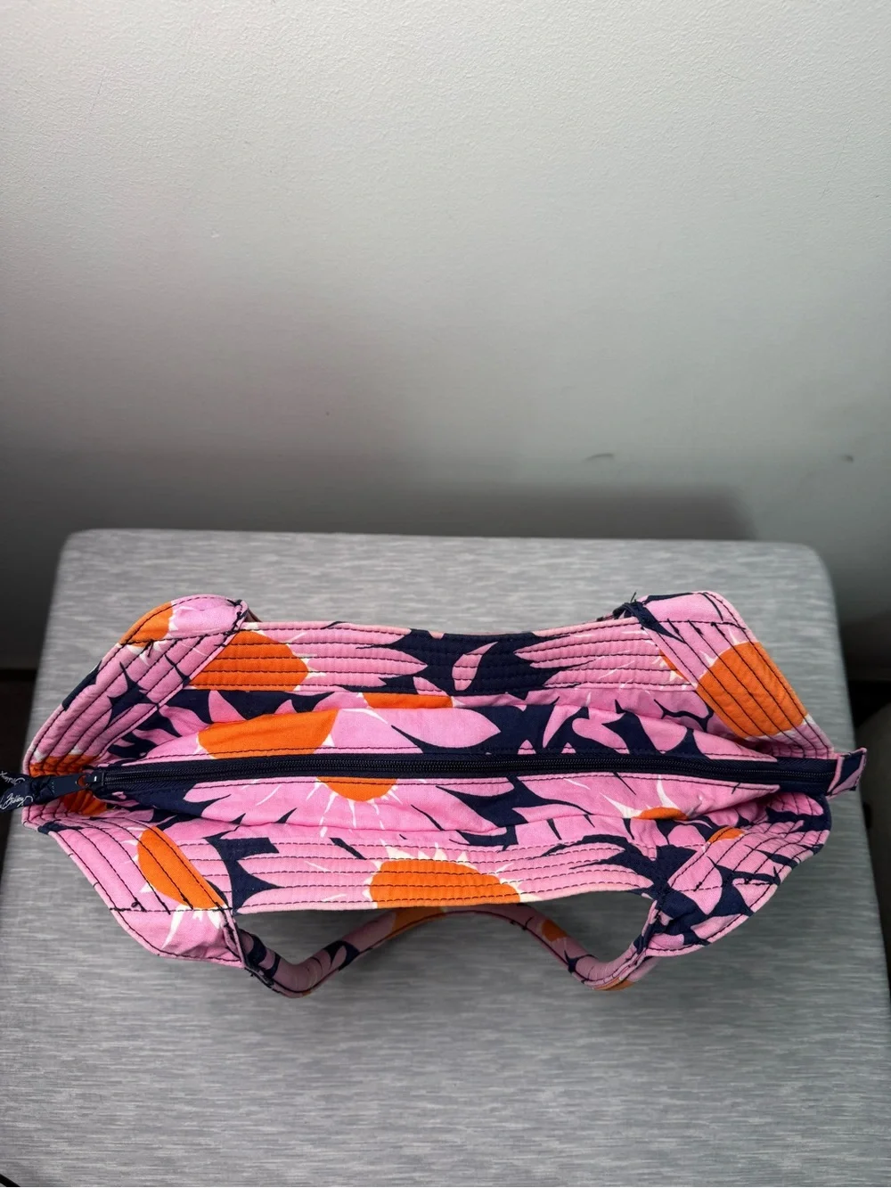 VERA BRADLEY | Angle Tote in Retired “Loves Me” Pink Daisy Print Preppy Retro